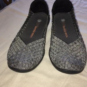 Bernie mev. Stretchy flats.